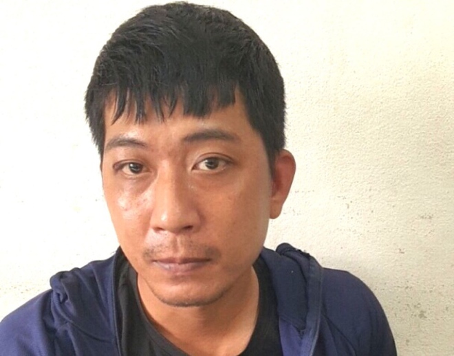 Truy bắt thanh ni&ecirc;n d&iacute; dao v&agrave;o cổ c&ocirc; g&aacute;i cướp t&agrave;i sản giữa ban ng&agrave;y - Ảnh 1.