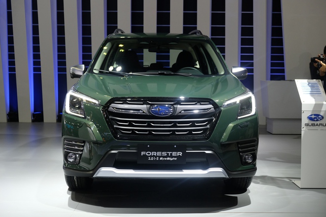 Subaru Forester 2023 gi&aacute; từ 969 triệu đồng tại Việt Nam: Thiết kế mới, th&ecirc;m c&ocirc;ng nghệ an to&agrave;n - Ảnh 1.