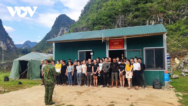 Cao Bằng ngăn chặn nhiều vụ vượt biên trái phép để tìm việc nhẹ lương cao - Ảnh 2.