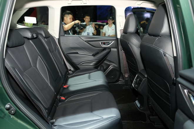 Subaru Forester 2023 gi&aacute; từ 969 triệu đồng tại Việt Nam: Thiết kế mới, th&ecirc;m c&ocirc;ng nghệ an to&agrave;n - Ảnh 12.