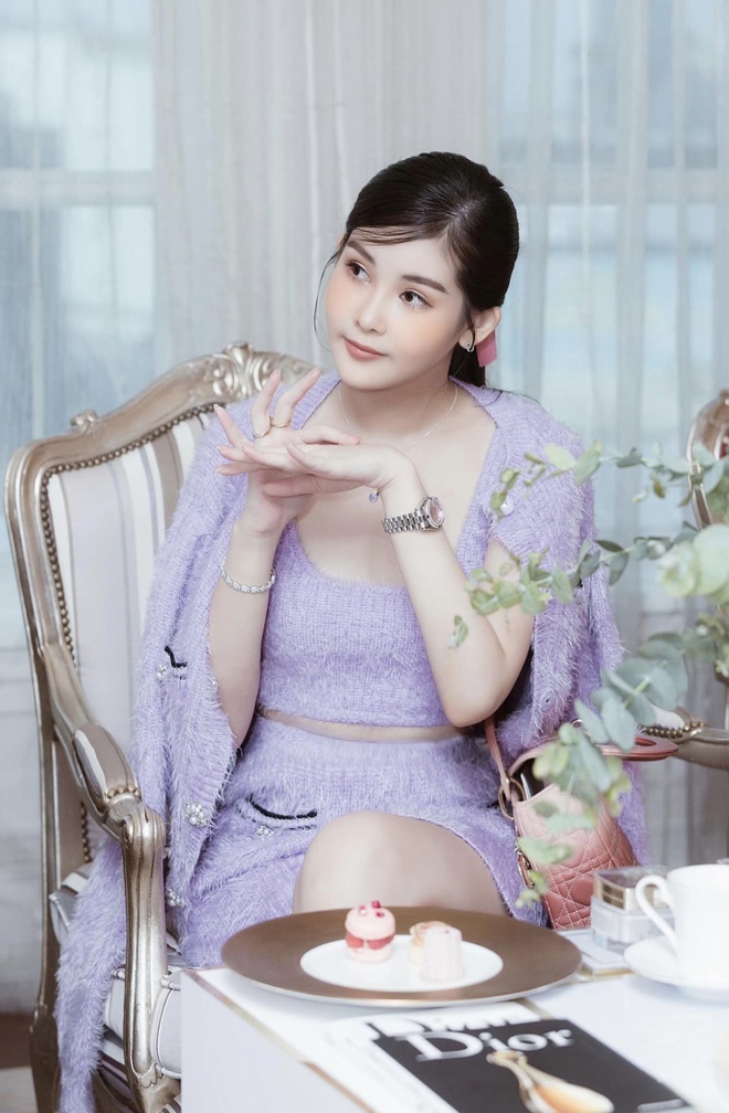 L&ecirc; &Acirc;u Ng&acirc;n Anh thay đổi thế n&agrave;o sau 5 năm đăng quang hoa hậu trong ồn &agrave;o? - Ảnh 9.