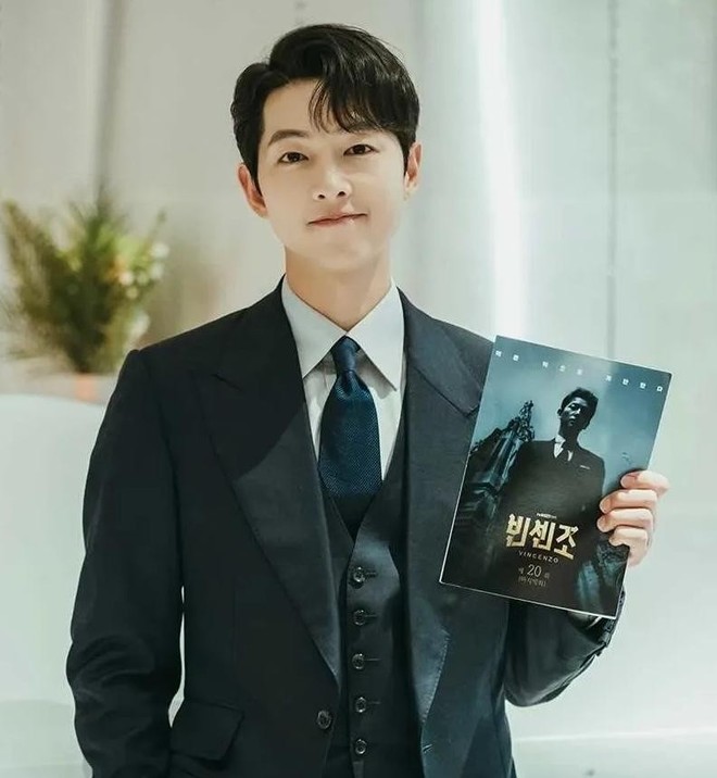 Nữ diễn viên vướng nghi vấn đang yêu Song Joong Ki - Ảnh 18.