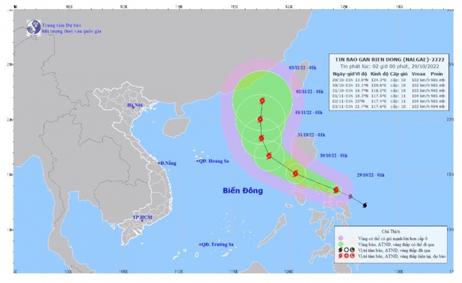 Bão Nalgae tiến gần Biển Đông, tiếp tục mạnh thêm - Ảnh 1.