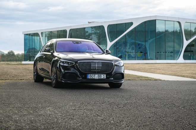 Chiêm ngưỡng Mercedes-Maybach S580 độ Brabus cực chất với sắc xanh ngọc - Ảnh 1.