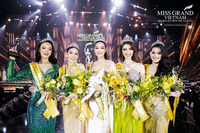 Đọ nhan sắc và kinh nghiệm của Top 5 Miss Grand Vietnam 2022 - Ảnh 1.