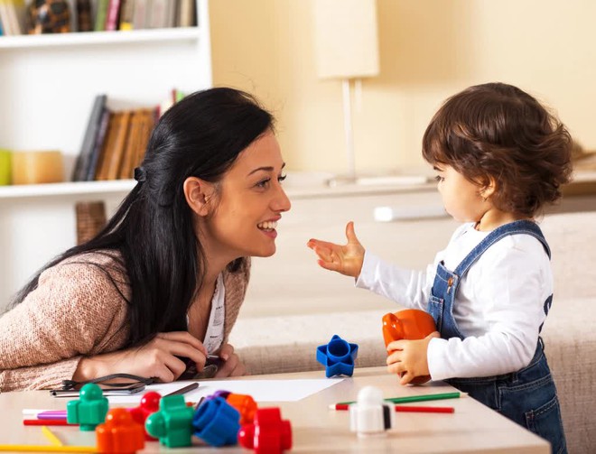 7 h&agrave;nh vi thiếu lịch sự của con c&aacute;i cha mẹ n&ecirc;n chấn chỉnh ngay - Ảnh 2.