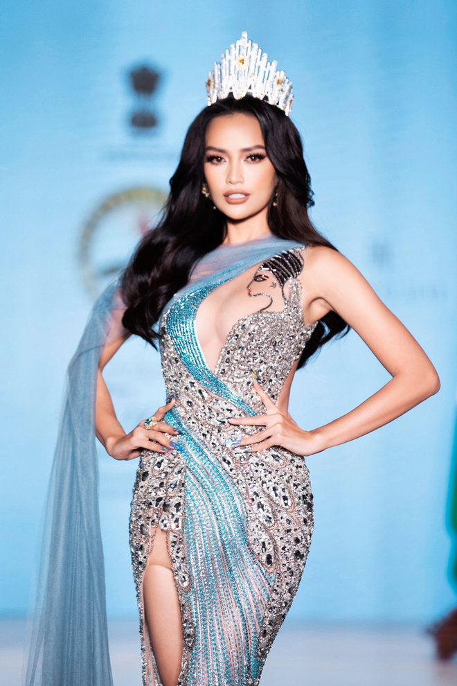 Hoa hậu Ngọc Ch&acirc;u tiết lộ sẽ được gửi ra nước ngo&agrave;i huấn luyện để chinh chiến Miss Universe - Ảnh 2.