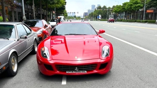 Nh&igrave;n lại những vụ tai nạn si&ecirc;u xe Ferrari tại Việt Nam - Ảnh 10.