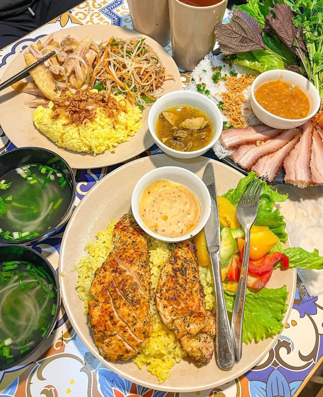 Lượn quanh Hà Nội, thưởng thức 1001 món ăn đặc sản từ các tỉnh thành Việt Nam - Ảnh 11.