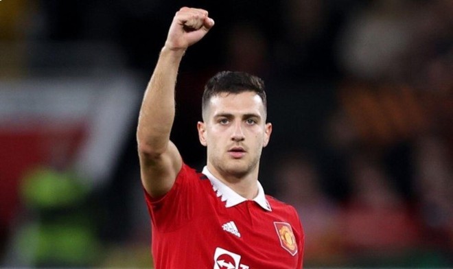 Diogo Dalot, từ học sinh giỏi đến hậu vệ cừ và hành trình vượt khó để trở thành người hùng MU - Ảnh 6.