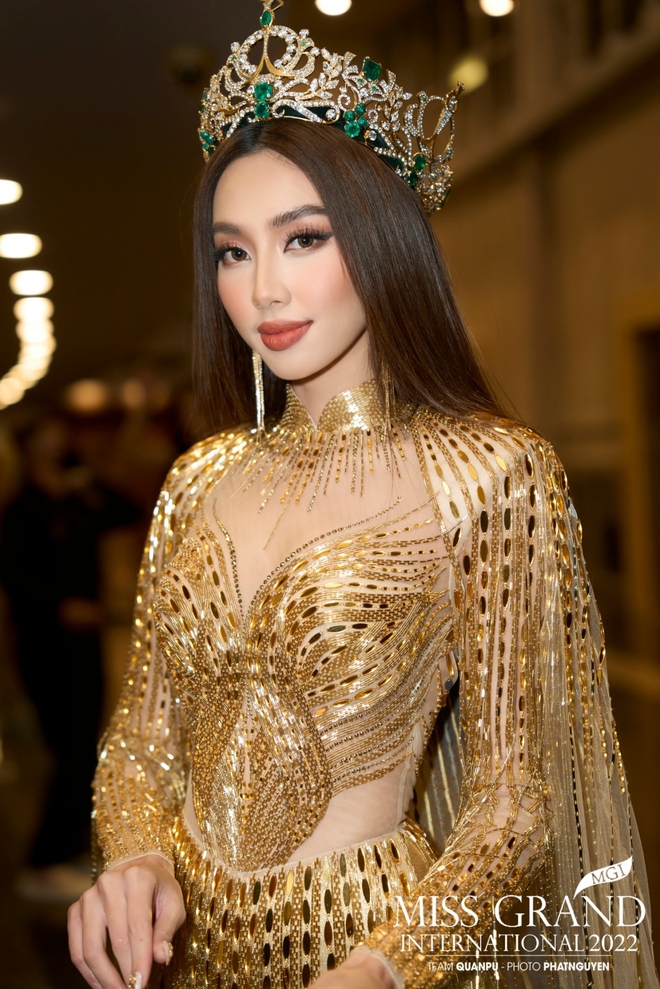 Hoa hậu Thùy Tiên khoe sắc vóc tại hòn đảo thiên đường ở Indonesia - Ảnh 9.