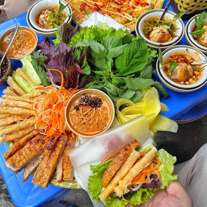 Lượn quanh Hà Nội, thưởng thức 1001 món ăn đặc sản từ các tỉnh thành Việt Nam - Ảnh 13.