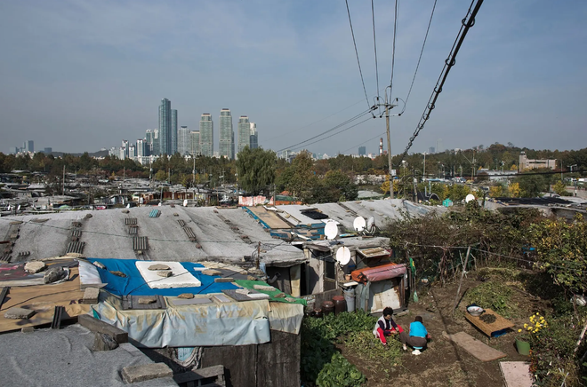 Làng mặt trăng ở Hàn Quốc cho thấy một góc nhìn khác về một Seoul hoa lệ - Ảnh 4.