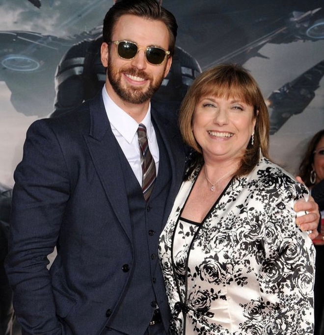 Mối quan hệ đặc biệt của Chris Evans với mẹ - Ảnh 2.