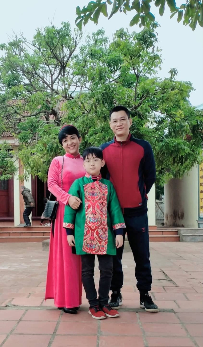Con trai hỏi một c&acirc;u nhạy cảm, nữ thạc sĩ gi&aacute;o dục trả lời cực hay - Ảnh 1.