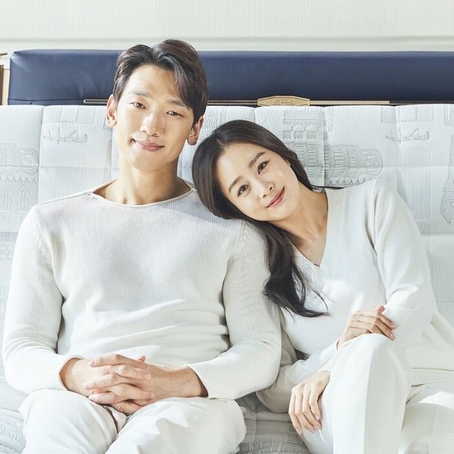Một thập kỷ bên nhau và 5 năm hôn nhân của Bi Rain - Kim Tae Hee ngọt ngào như thế nào? - Ảnh 2.