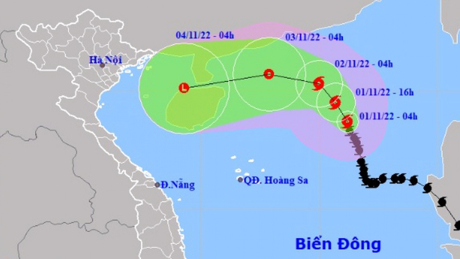 Bão số 7 cách quần đảo Hoàng Sa khoảng 570km, giật cấp 13 - Ảnh 1.