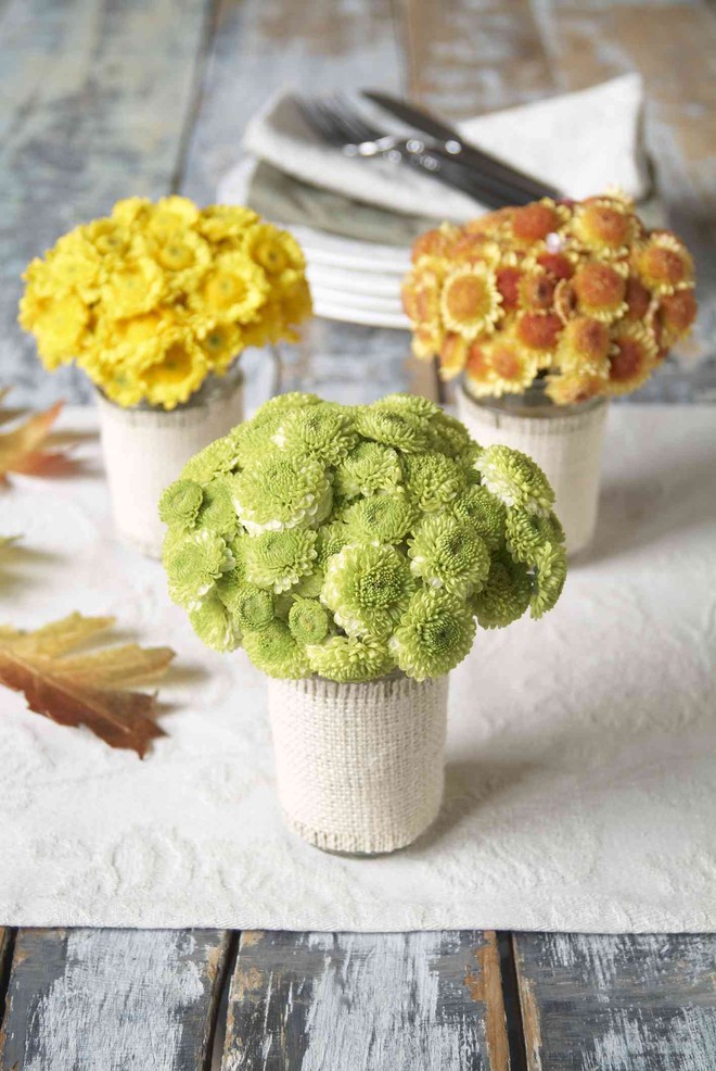 10 cách trang trí bàn ăn với hoa khiến mùa thu bừng sáng trong nhà của bạn - Ảnh 9.