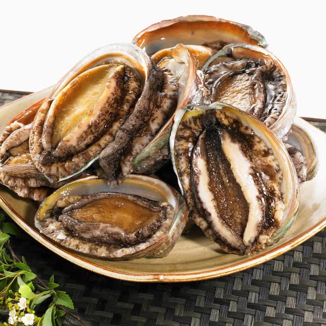 Loại hải sản bổ dưỡng ở Việt Nam được b&aacute;n với gi&aacute; gần 1 triệu đồng/kg - Ảnh 6.