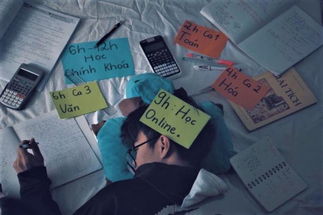 Nếu trẻ ng&agrave;y n&agrave;o cũng học đến 11 - 12 giờ đ&ecirc;m m&agrave; điểm số vẫn k&eacute;m, h&atilde;y l&agrave;m theo c&aacute;ch n&agrave;y - Ảnh 1.