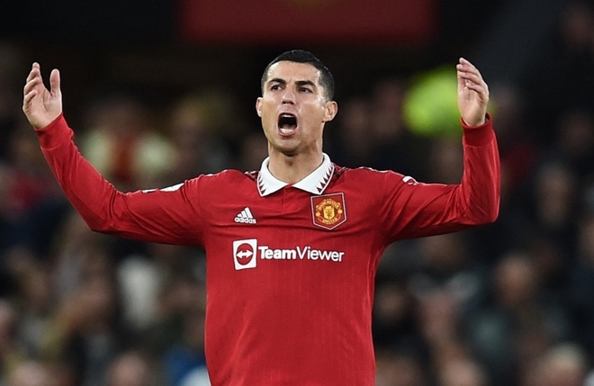 Ronaldo phát biểu gây sốc, Man Utd chưa vội xử lý - Ảnh 1.