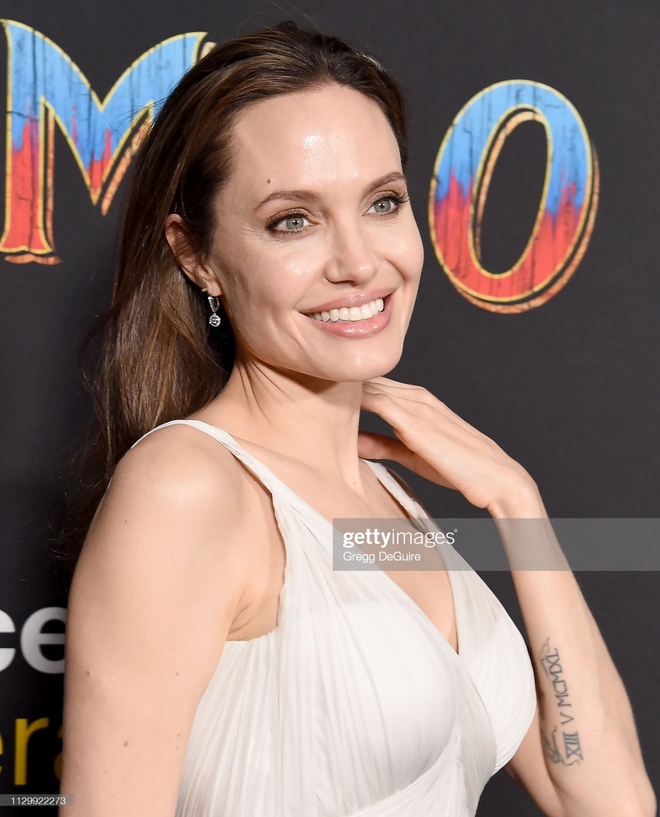 &Yacute; nghĩa đằng sau những h&igrave;nh xăm của sao Hollywood - Ảnh 9.