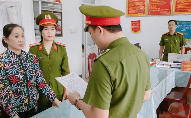 Người phụ nữ ở Quảng Nam chiếm đoạt gần 4 tỉ đồng để ti&ecirc;u x&agrave;i - Ảnh 1.