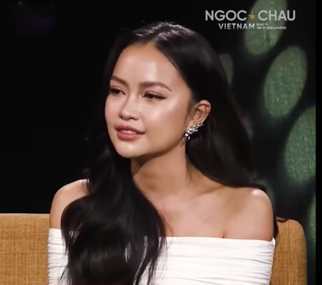 Hoa hậu Ngọc Châu kể câu chuyện của mẹ ruột tại đấu trường Miss Universe 2022 - Ảnh 1.