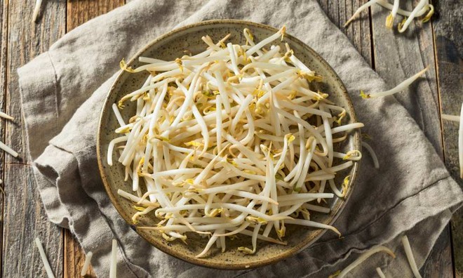 Đi chợ thấy gi&aacute; đỗ c&oacute; dấu hiệu n&agrave;y tốt nhất đừng mua, 3 sai lầm cần tr&aacute;nh khi ăn gi&aacute; đỗ - Ảnh 1.