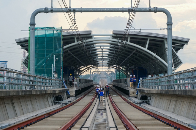 Cận cảnh nh&agrave; ga Khu C&ocirc;ng nghệ cao ho&agrave;n th&agrave;nh 99% của tuyến Metro TP.HCM - Ảnh 10.