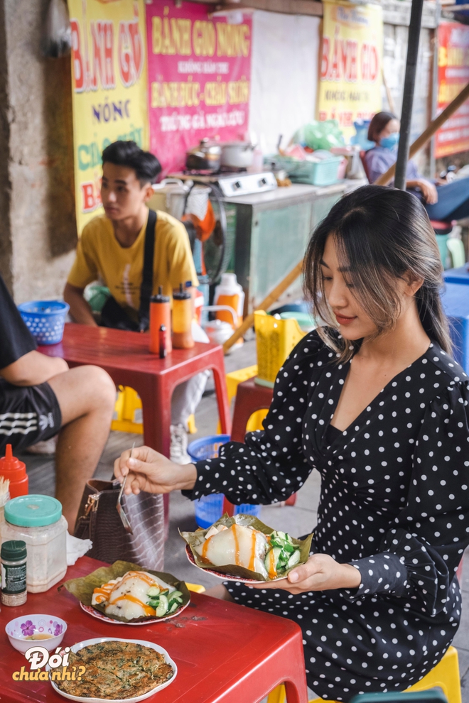 Lâu lâu lại ghé: “Thiên đường quà vặt” chợ Nghĩa Tân ở Hà Nội bây giờ thế nào? - Ảnh 4.