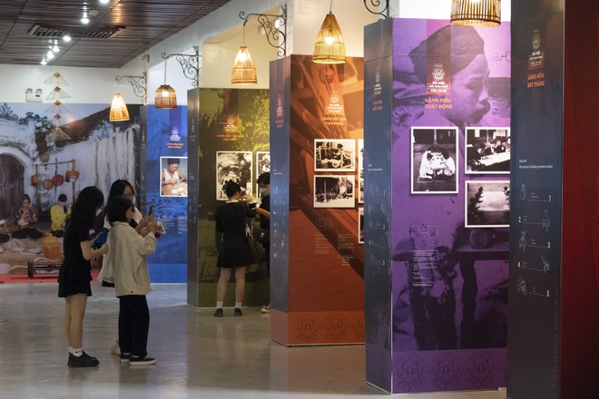 Bảo tàng Hà Nội bất ngờ trở thành toạ độ sống ảo được giới trẻ săn lùng bởi những góc check-in mới lạ - Ảnh 8.