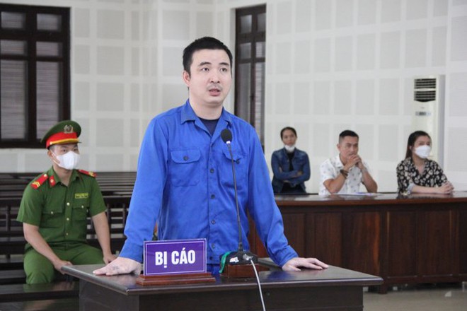 Ghen với nh&acirc;n t&igrave;nh của vợ cũ, nam thanh ni&ecirc;n l&atilde;nh &aacute;n - Ảnh 1.