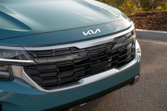 Kia Seltos 2024 thay diện mạo, động cơ mạnh hơn, c&oacute; thể b&aacute;n tại Việt Nam năm sau - Ảnh 3.