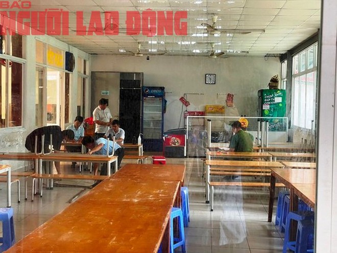 Vụ 662 ca ngộ độc ở Trường iSchool Nha Trang: Ông chủ hộ cung cấp suất ăn là ai? - Ảnh 1.