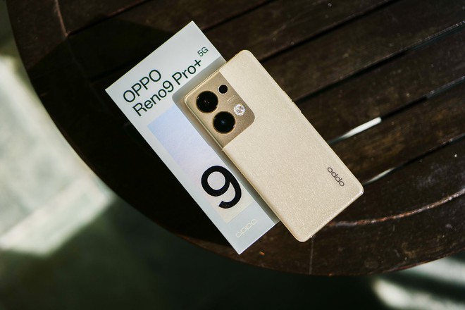 OPPO Reno9 Pro+ 5G ra mắt: Snapdragon 8+ Gen 1, RAM 16GB mạnh hơn Find X5 Pro, sạc nhanh 80W, gi&aacute; 13.9 triệu đồng - Ảnh 8.