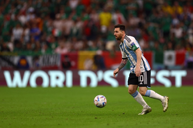 Siêu nhân Messi giải cứu Argentina trước Mexico - Ảnh 11.