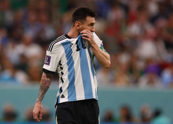 Siêu nhân Messi giải cứu Argentina trước Mexico - Ảnh 9.