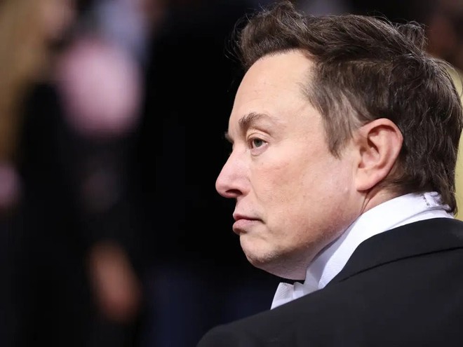 Nhân viên nội bộ Tesla thi nhau tỉ tê về sếp: Elon Musk coi thường cống hiến nhân viên, sa thải vì cái tôi của mình - Ảnh 1.
