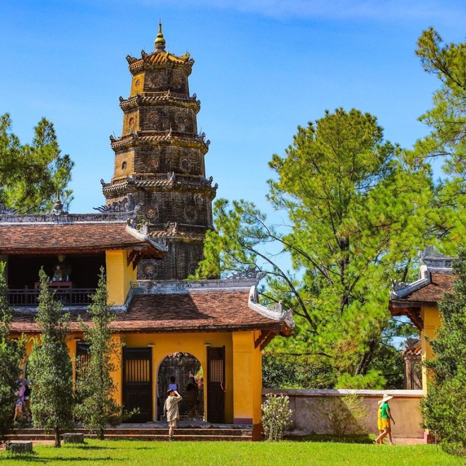 Dạo chơi khám phá ‘lời nguyền’ tình duyên ở ngôi chùa cổ linh thiêng nhất xứ Huế  - Ảnh 3.