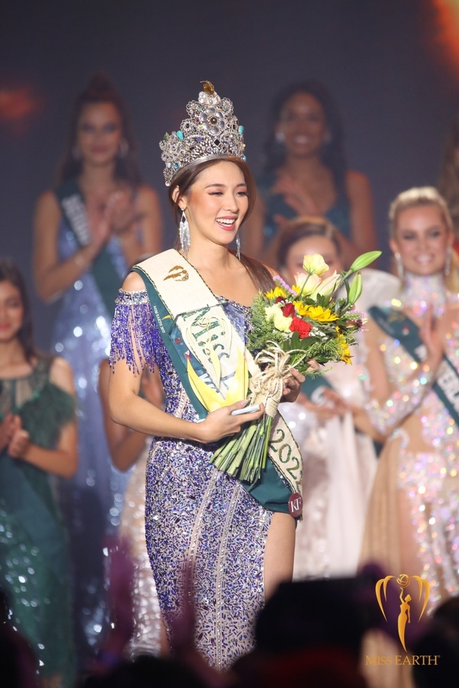 Sắc vóc gợi cảm của người đẹp Hàn Quốc đăng quang Miss Earth 2022 - Ảnh 2.