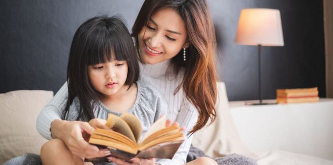 4 điều nên làm trước khi đi ngủ giúp trẻ thông minh và học giỏi hơn - Ảnh 1.