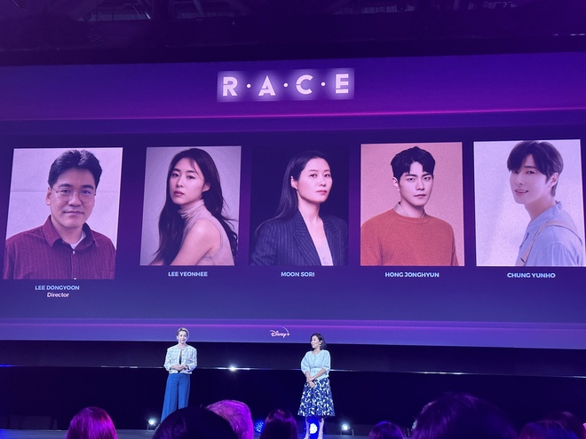 Jung Hae In điển trai, Lee Sung Kyung xinh như công chúa tại sự kiện Disney APAC 2022 - Ảnh 17.