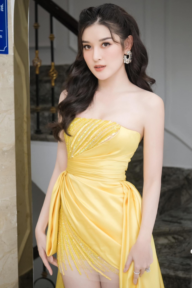 Vẻ đẹp ngọt ng&agrave;o của &Aacute; hậu Huyền My trong sắc v&agrave;ng quyến rũ - Ảnh 5.