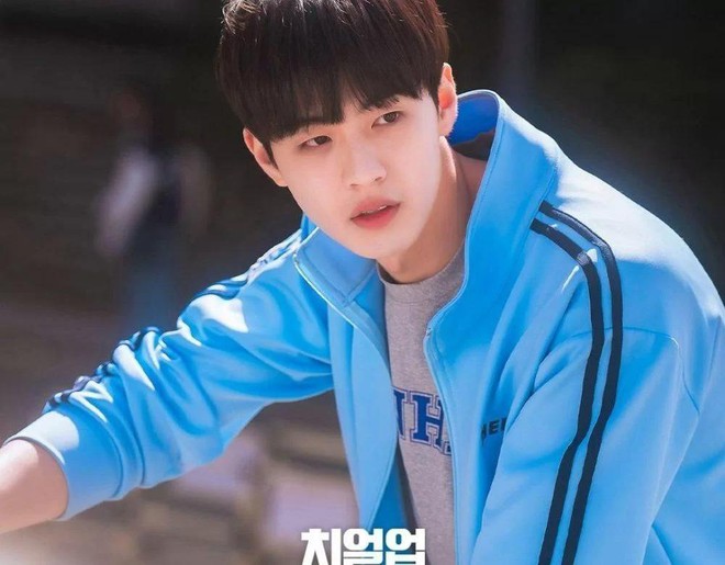 Loạt phim H&agrave;n thảm họa của năm 2022: Eve chỉ to&agrave;n cảnh n&oacute;ng, c&oacute; phim c&ograve;n cố l&agrave;m tới phần 2 - Ảnh 9.