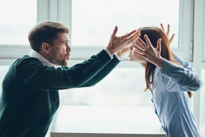 Những kiểu đồng nghiệp c&agrave;ng kết th&acirc;n c&agrave;ng rắc rối - Ảnh 1.