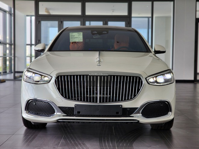 Mercedes-Maybach S 450 ch&iacute;nh h&atilde;ng về đại l&yacute;: Gi&aacute; 8,2 tỷ đồng, phi&ecirc;n bản hợp v&iacute; hơn cho kh&aacute;ch Việt - Ảnh 3.