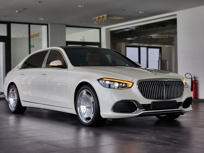 Mercedes-Maybach S 450 chính hãng về đại lý: Giá 8,2 tỷ đồng, phiên bản hợp ví hơn cho khách Việt - Ảnh 1.