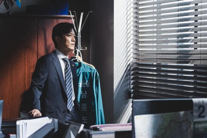 Dàn sao gạo cội trong phim sắp ra mắt Trolley: Mỹ nhân Giày Thủy Tinh Kim Hyun Joo đóng chính - Ảnh 1.