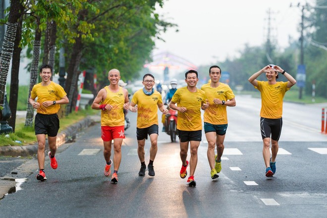 Chàng trai Hội An đội mưa chạy 30 km cầu hôn bạn gái - Ảnh 5.